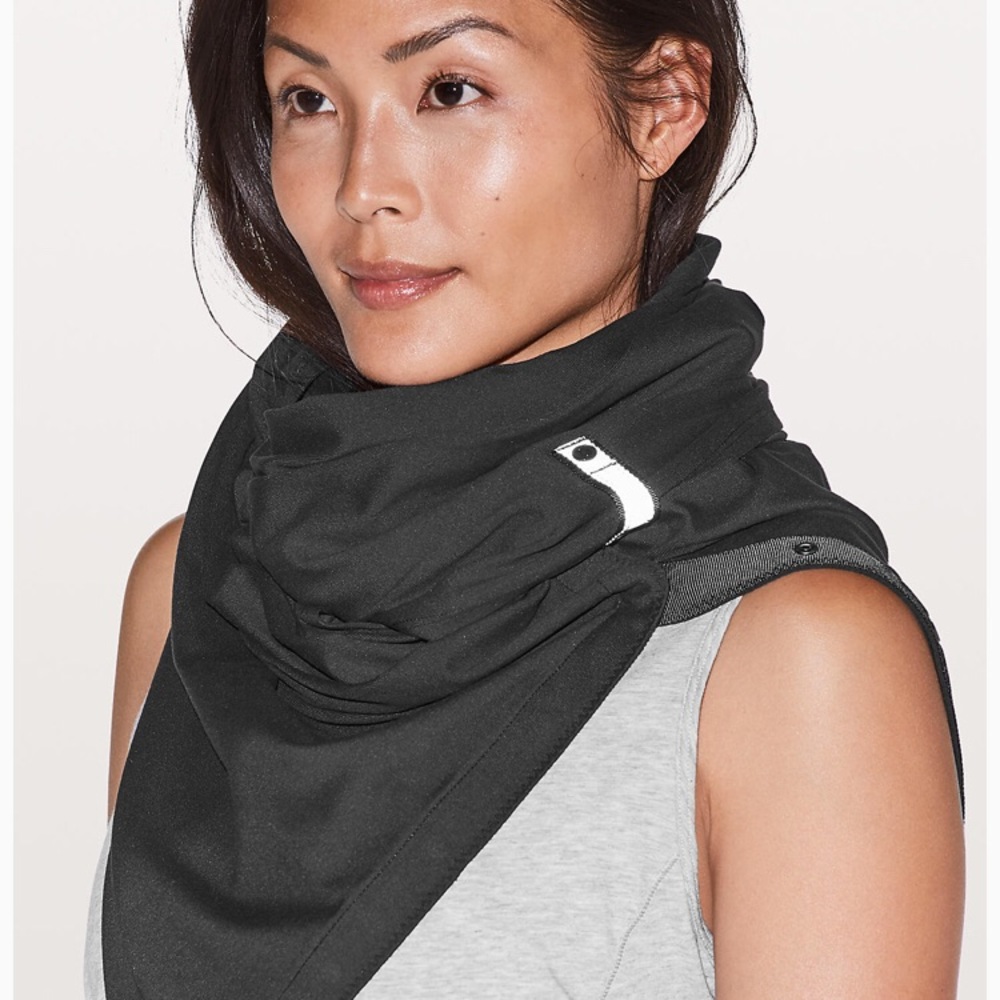 Lululemon athletica vinyasa scarf.